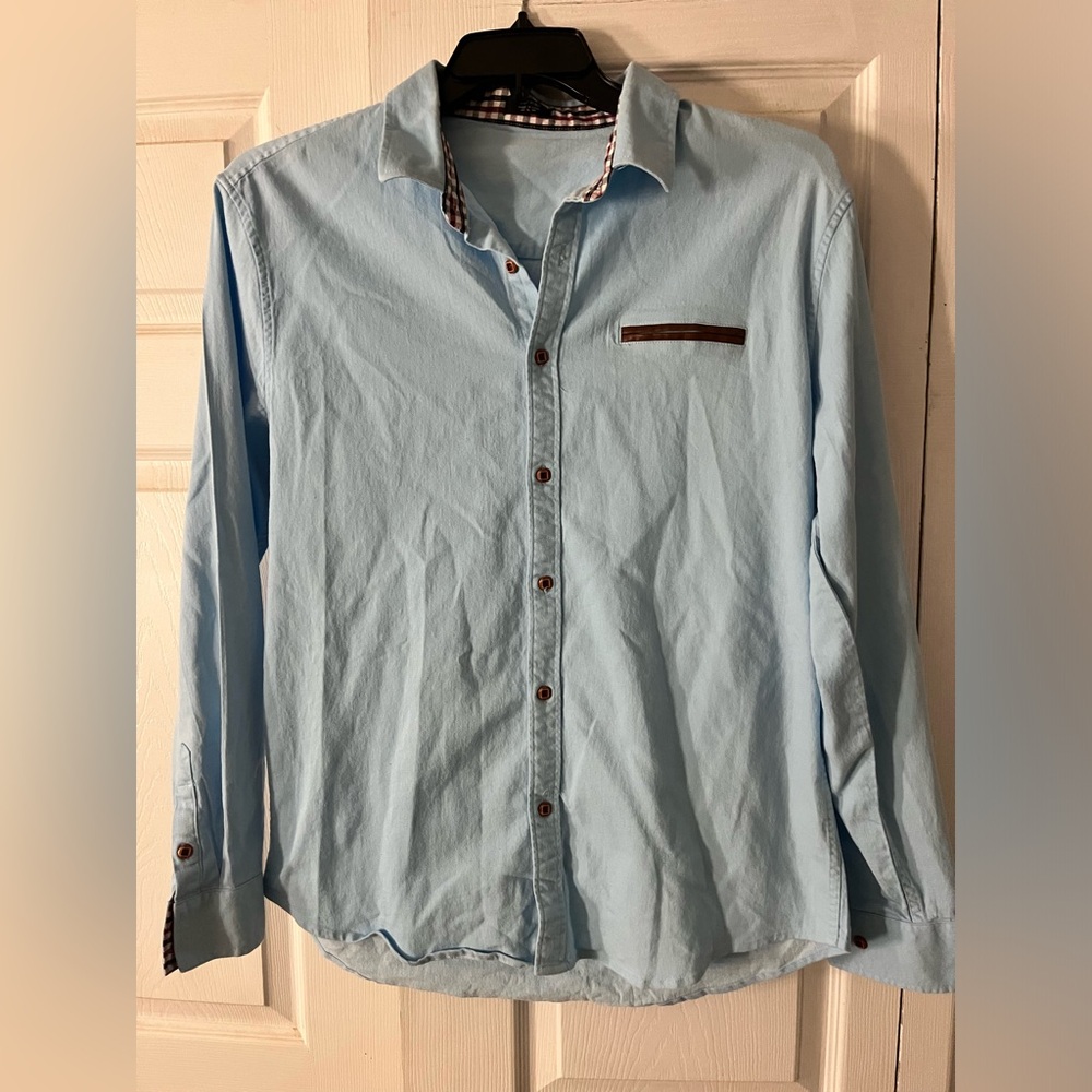Men’s size large dress shirt